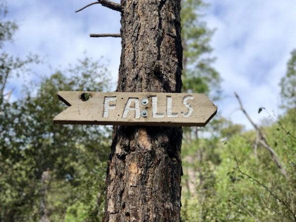 Feather Falls sign